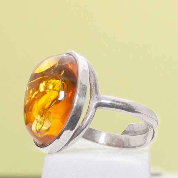 Baltic Amber Ring, Resizable Oval Shape 925 Sterling Silver Ring, Amber Gemstone - Picture 3 of 7